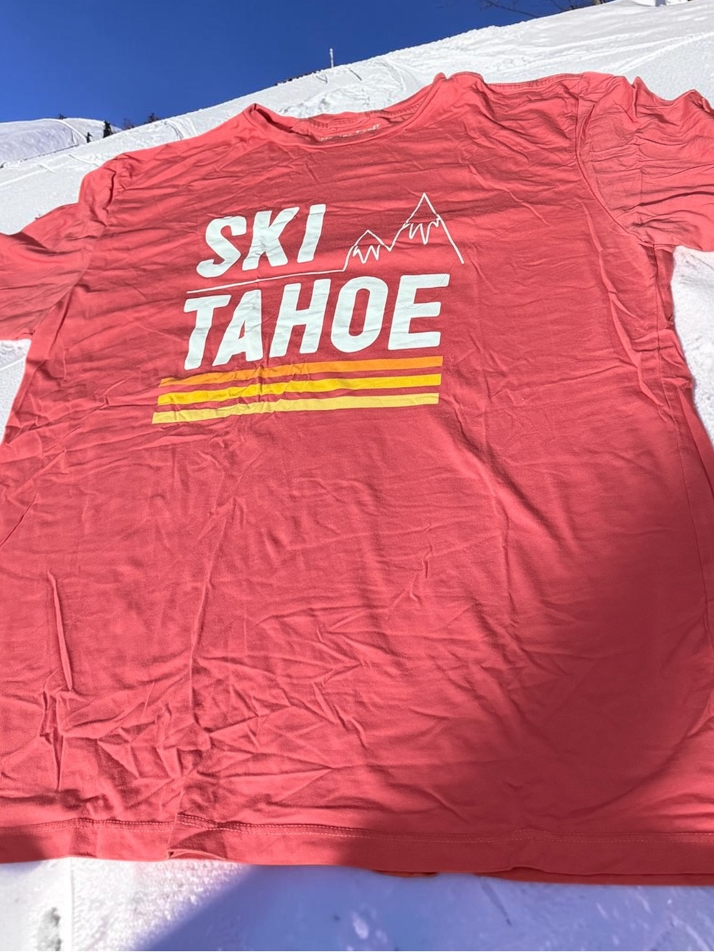 Vintage-Style Ski Tahoe Graphic T-Shirt- Size L/XL